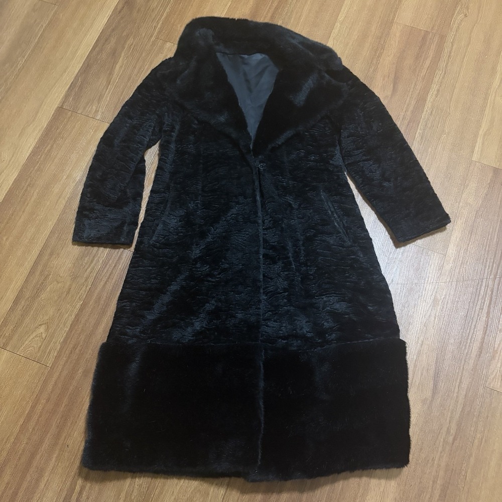 VTG Black Crushed Velvet Coat Fur Collar & Hem By Aristocrat Hook Closure M GUC